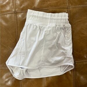 Bright White Lululemon Hotty Hot High Rise Shorts 2.5in